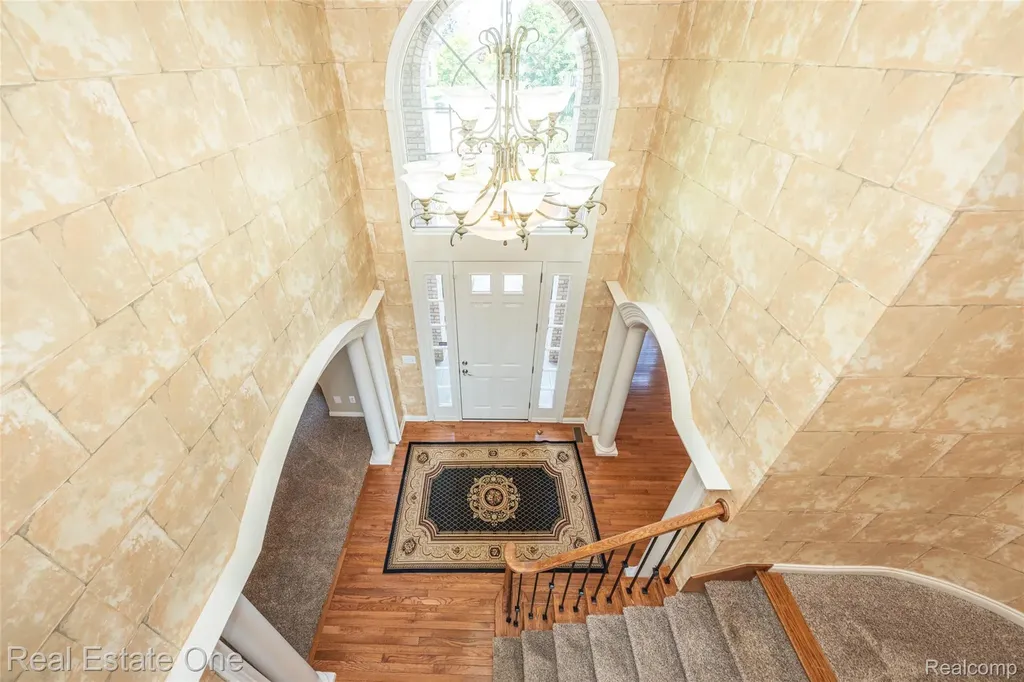 18218 Clairmont Circle E Northville Township MI 48168