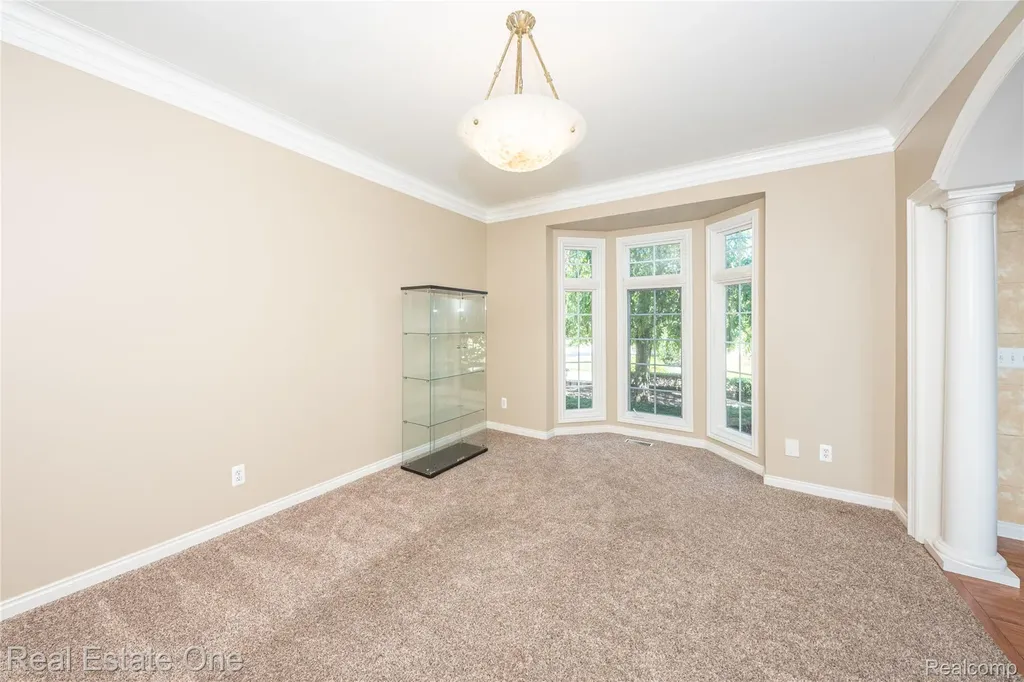 18218 Clairmont Circle E Northville Township MI 48168