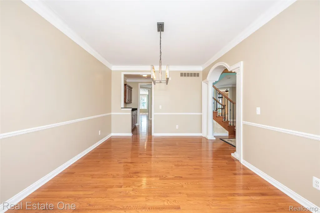 18218 Clairmont Circle E Northville Township MI 48168