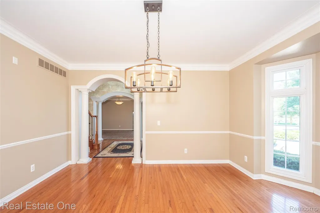 18218 Clairmont Circle E Northville Township MI 48168