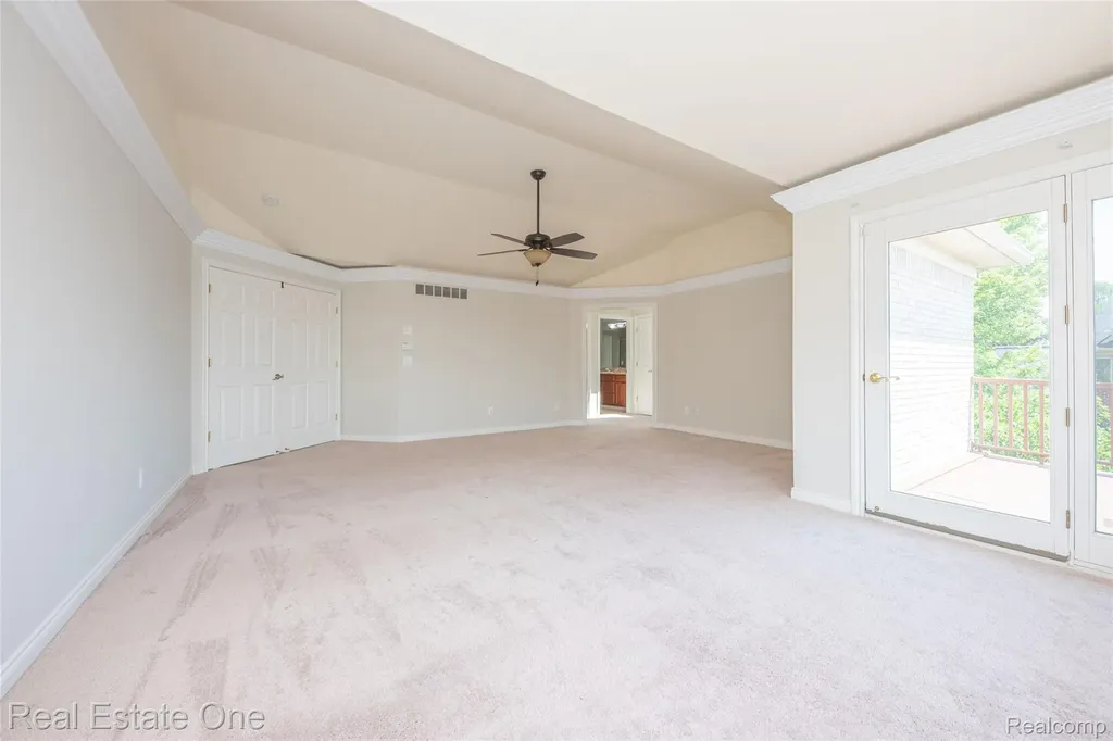 18218 Clairmont Circle E Northville Township MI 48168