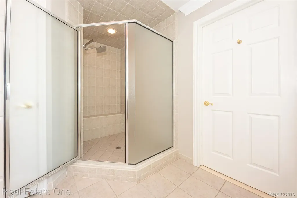 18218 Clairmont Circle E Northville Township MI 48168