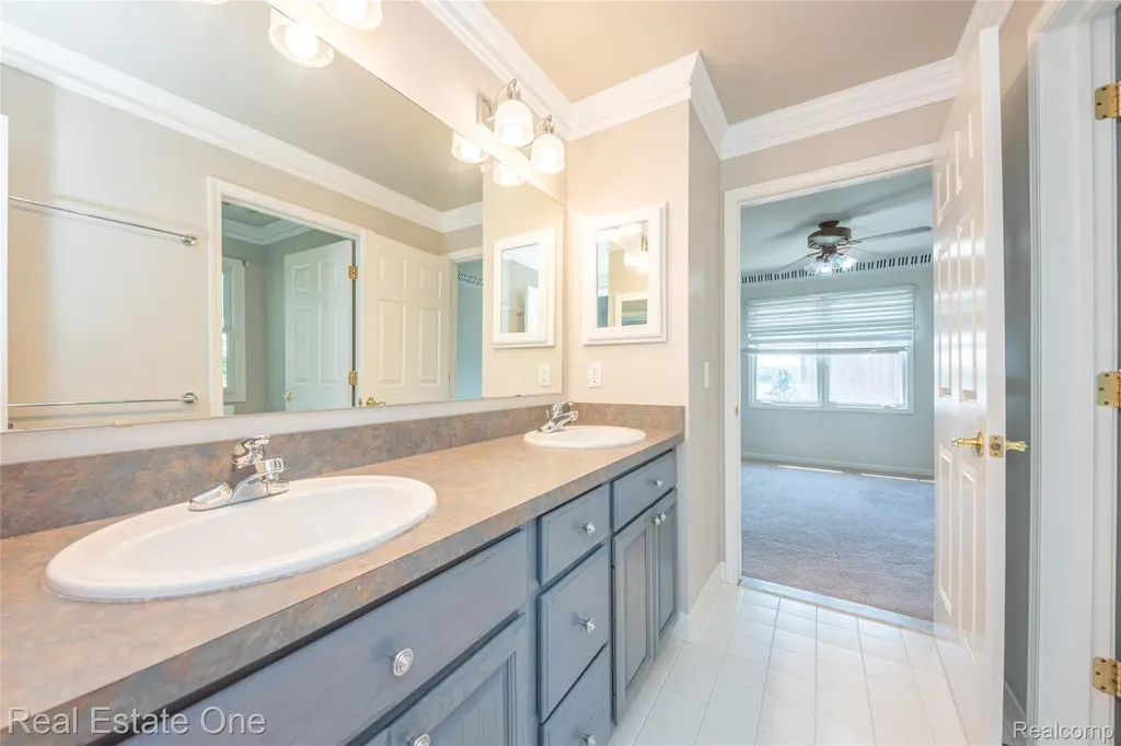 18218 Clairmont Circle E Northville Township MI 48168