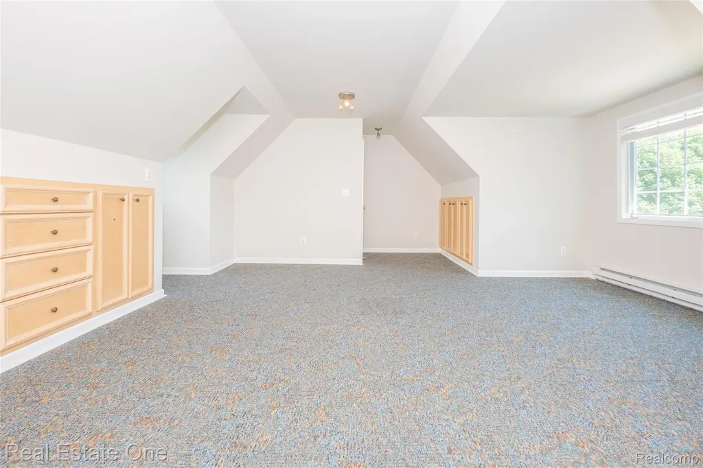 18218 Clairmont Circle E Northville Township MI 48168