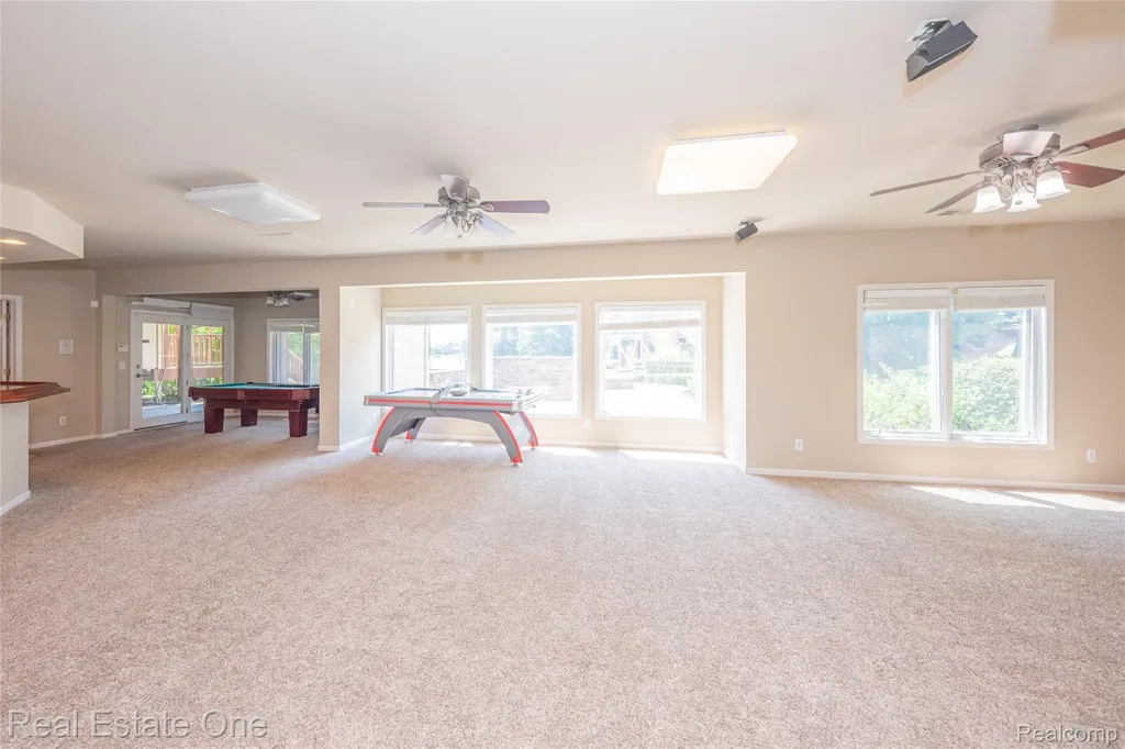 18218 Clairmont Circle E Northville Township MI 48168