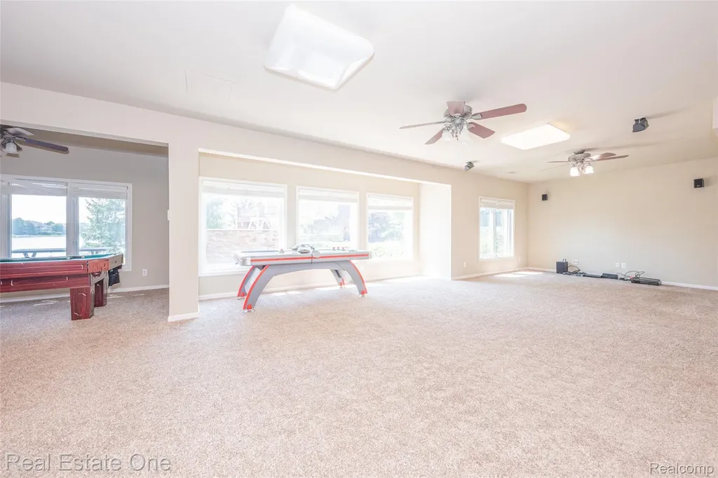 18218 Clairmont Circle E Northville Township MI 48168