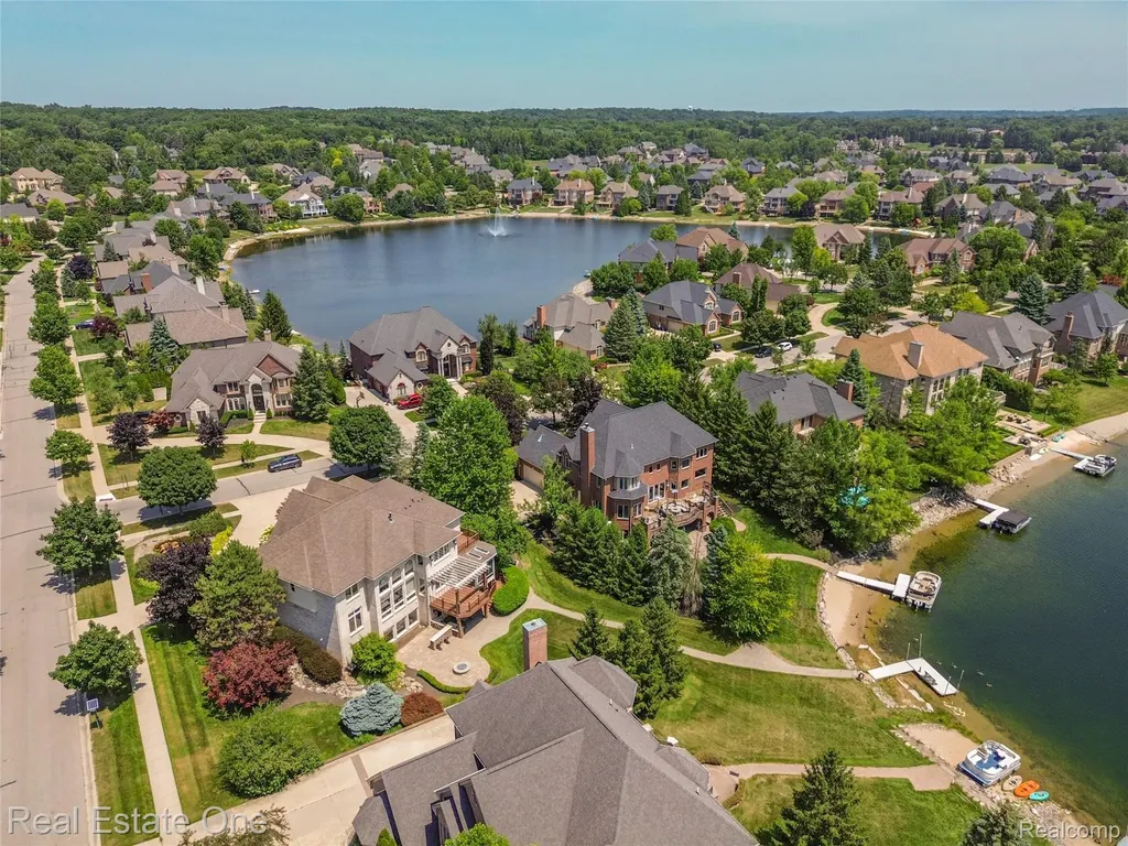 18218 Clairmont Circle E Northville Township MI 48168