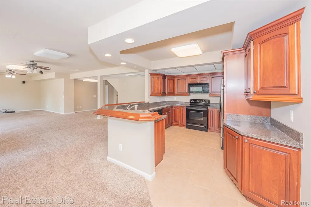 18218 Clairmont Circle E Northville Township MI 48168