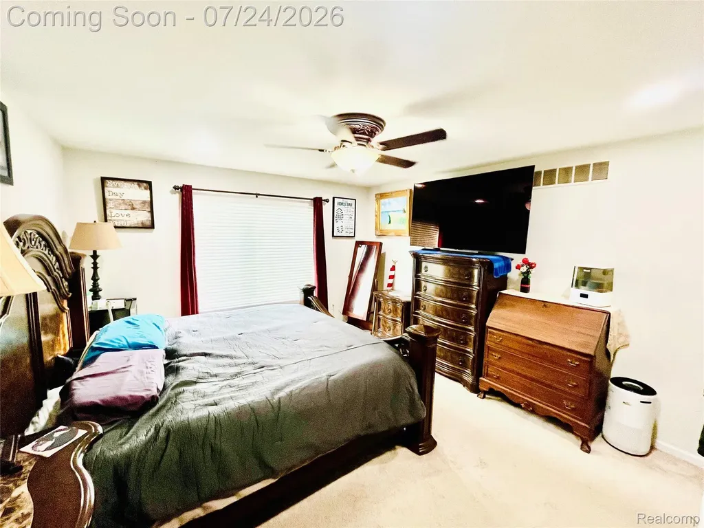 9045 Birch Pointe Drive Berlin Charter Township MI 48166