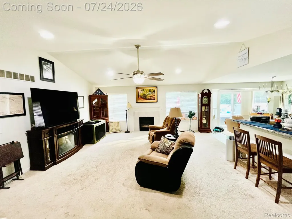 9045 Birch Pointe Drive Berlin Charter Township MI 48166