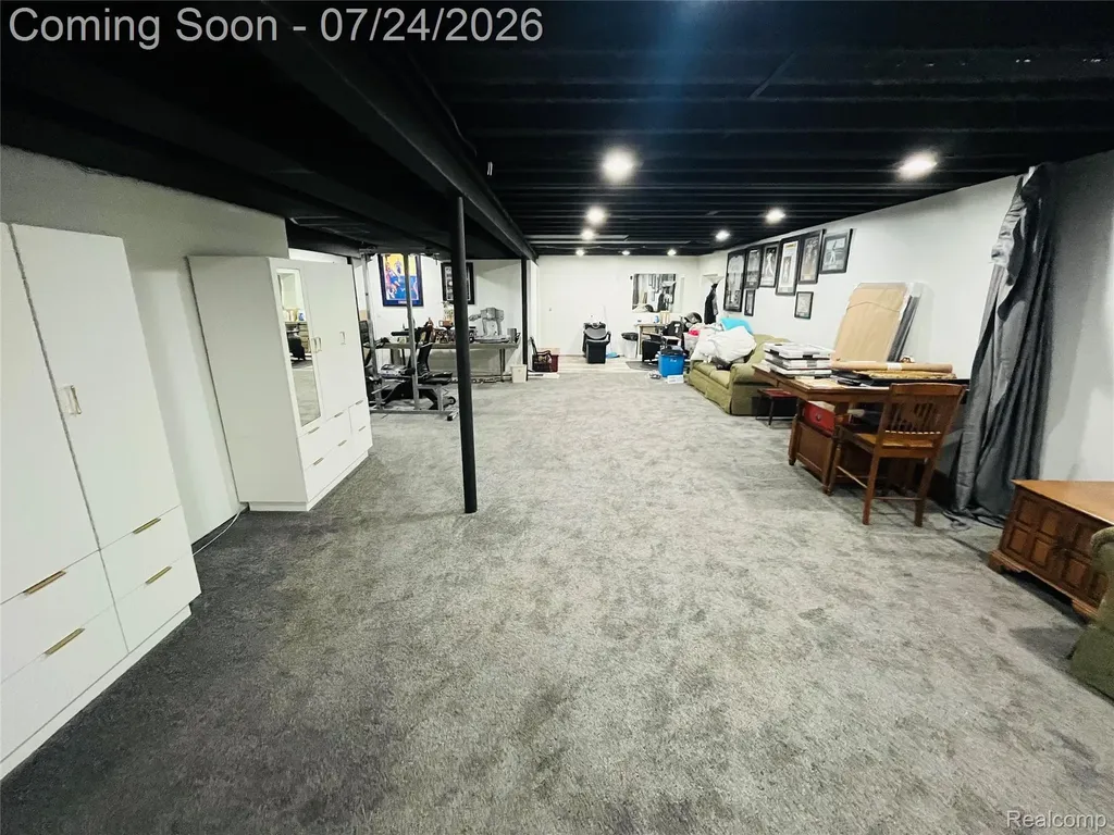 9045 Birch Pointe Drive Berlin Charter Township MI 48166