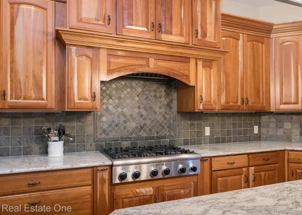 740 Greystone Drive Lyndon Township MI 48118