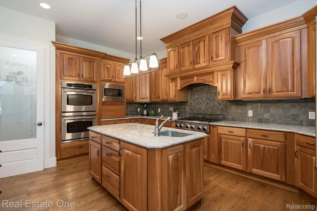 740 Greystone Drive Lyndon Township MI 48118