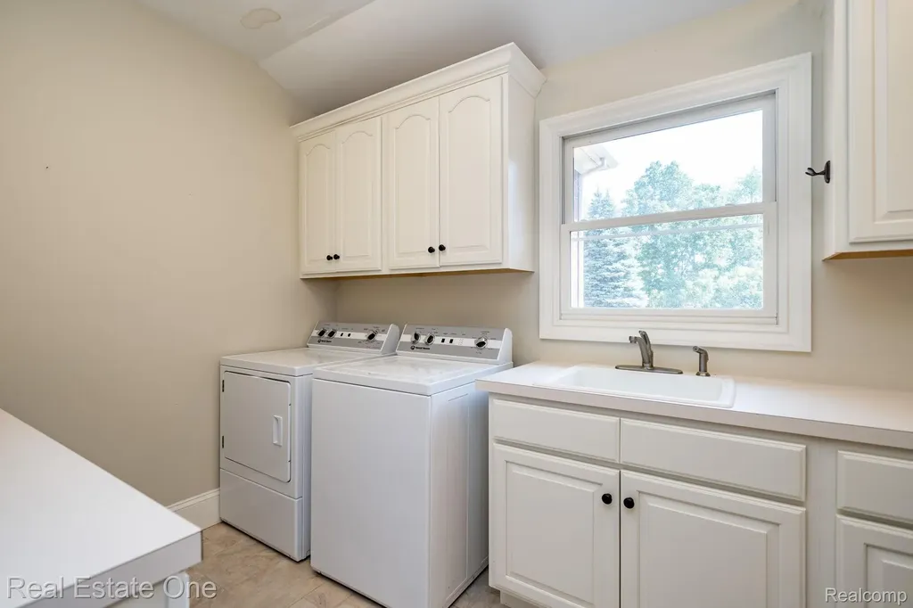 740 Greystone Drive Lyndon Township MI 48118