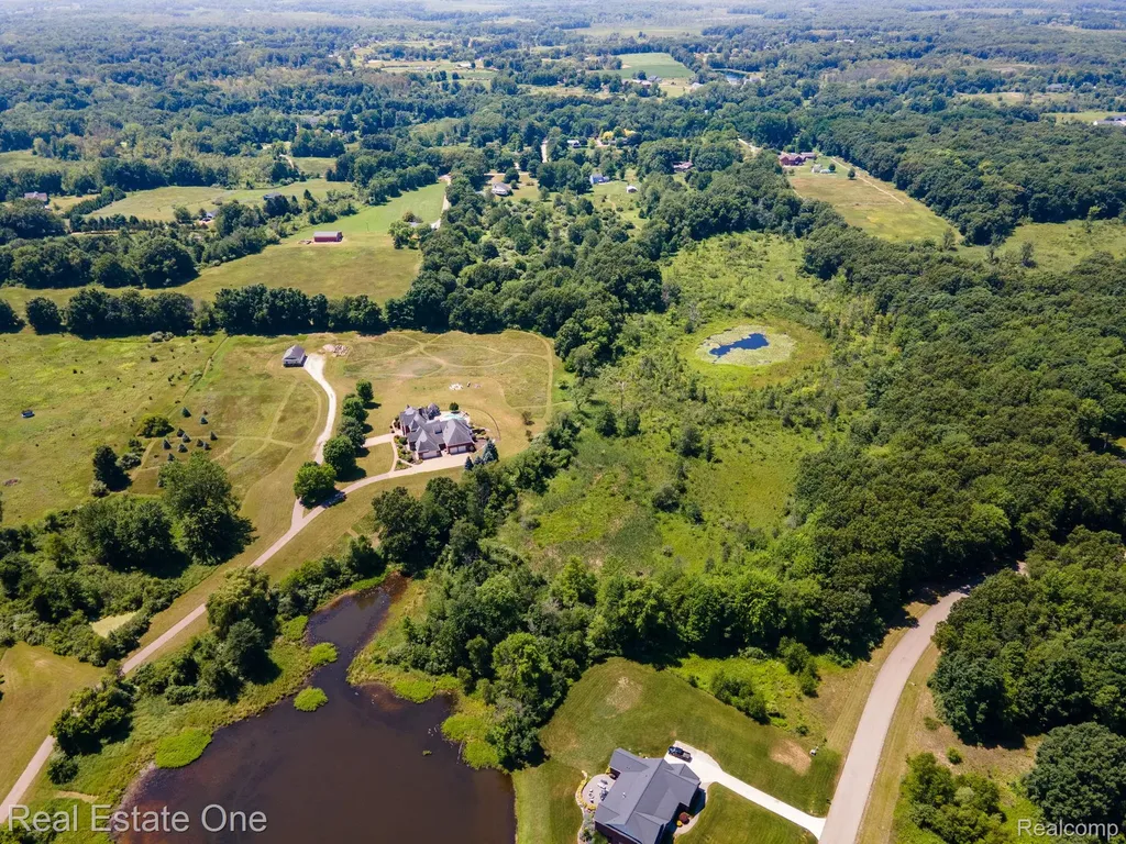 740 Greystone Drive Lyndon Township MI 48118