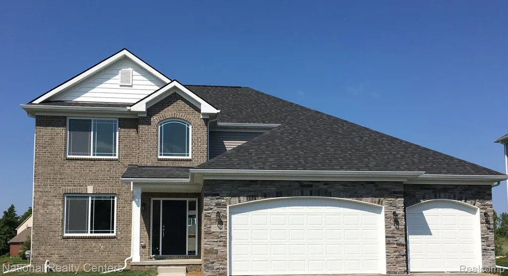 53182 Woodland Meadows Chesterfield Township MI 48047