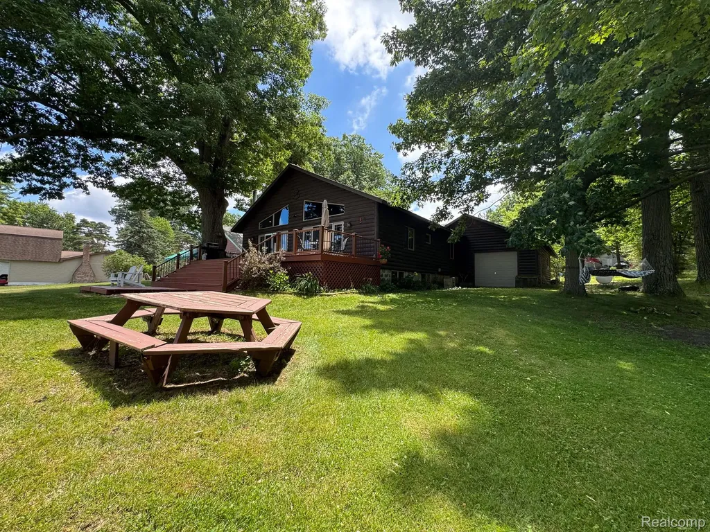 1490 Judy Drive Belvidere Township MI 48886