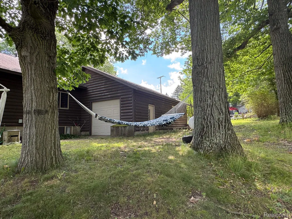1490 Judy Drive Belvidere Township MI 48886