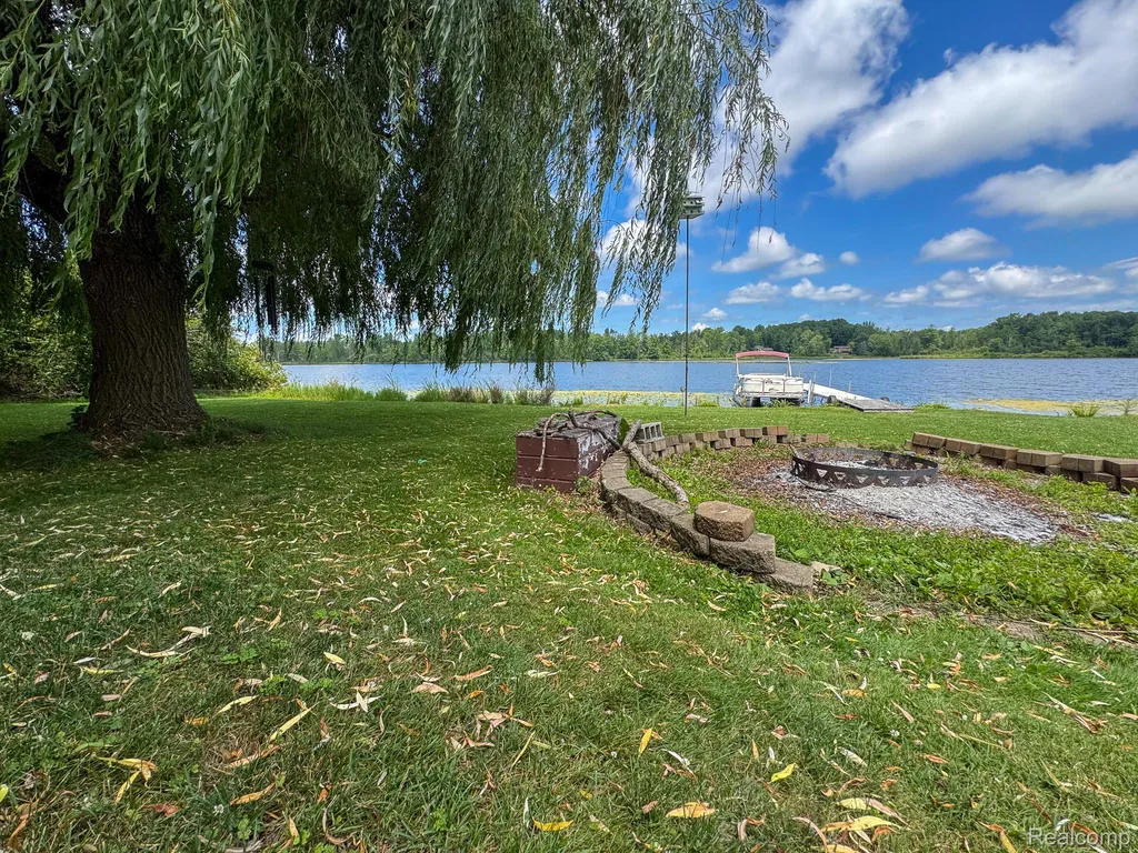 1490 Judy Drive Belvidere Township MI 48886