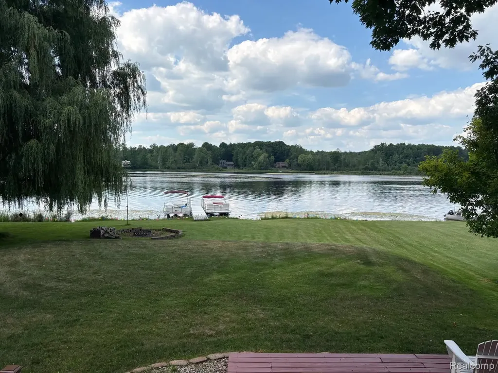 1490 Judy Drive Belvidere Township MI 48886