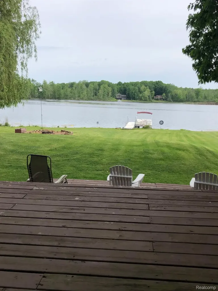 1490 Judy Drive Belvidere Township MI 48886