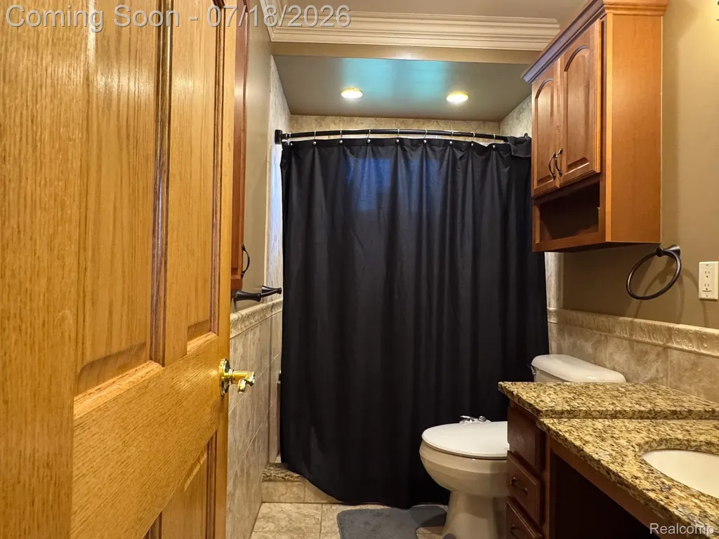 46030 Huling Street Shelby Charter Township MI 48317