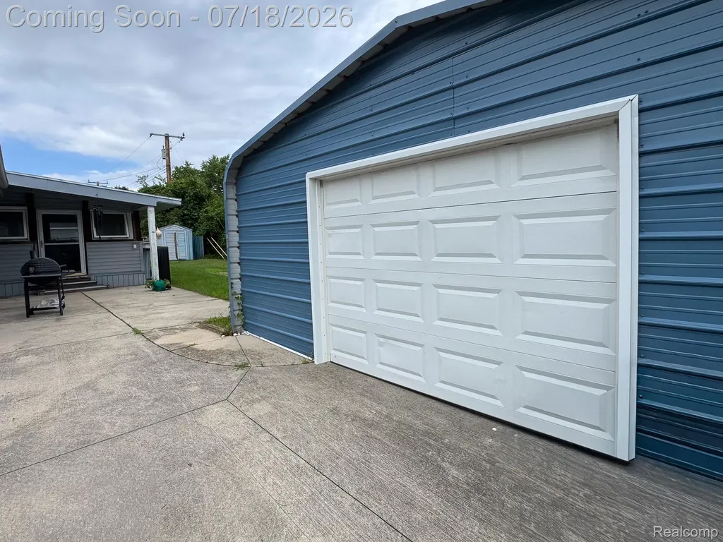 46030 Huling Street Shelby Charter Township MI 48317