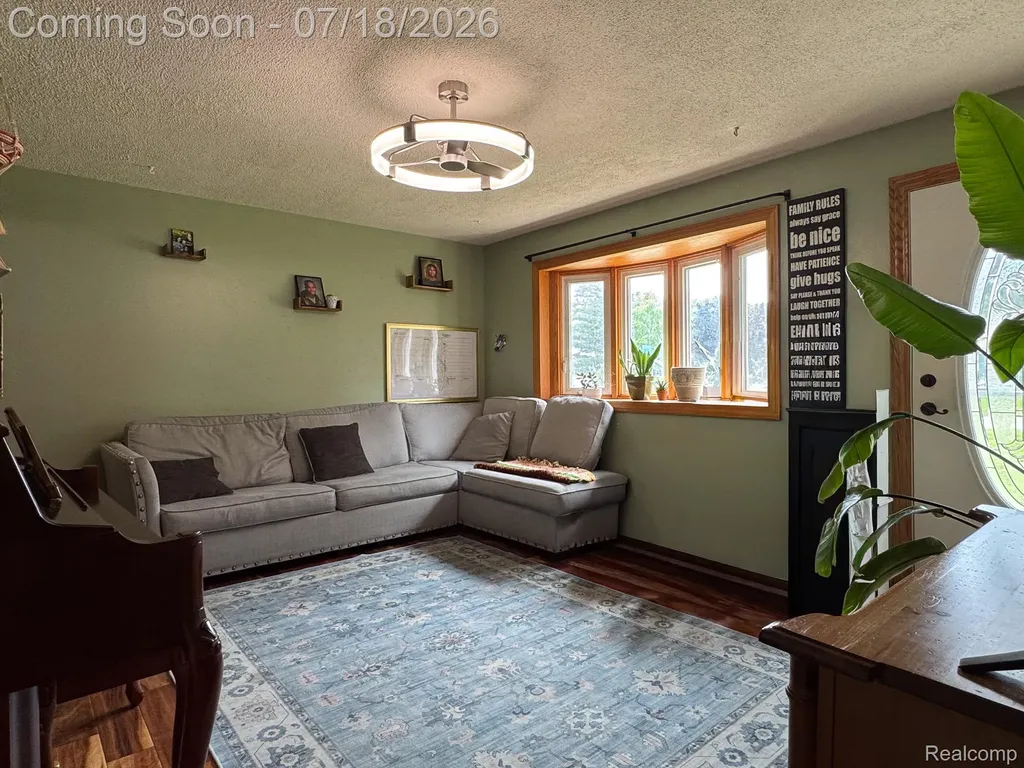46030 Huling Street Shelby Charter Township MI 48317