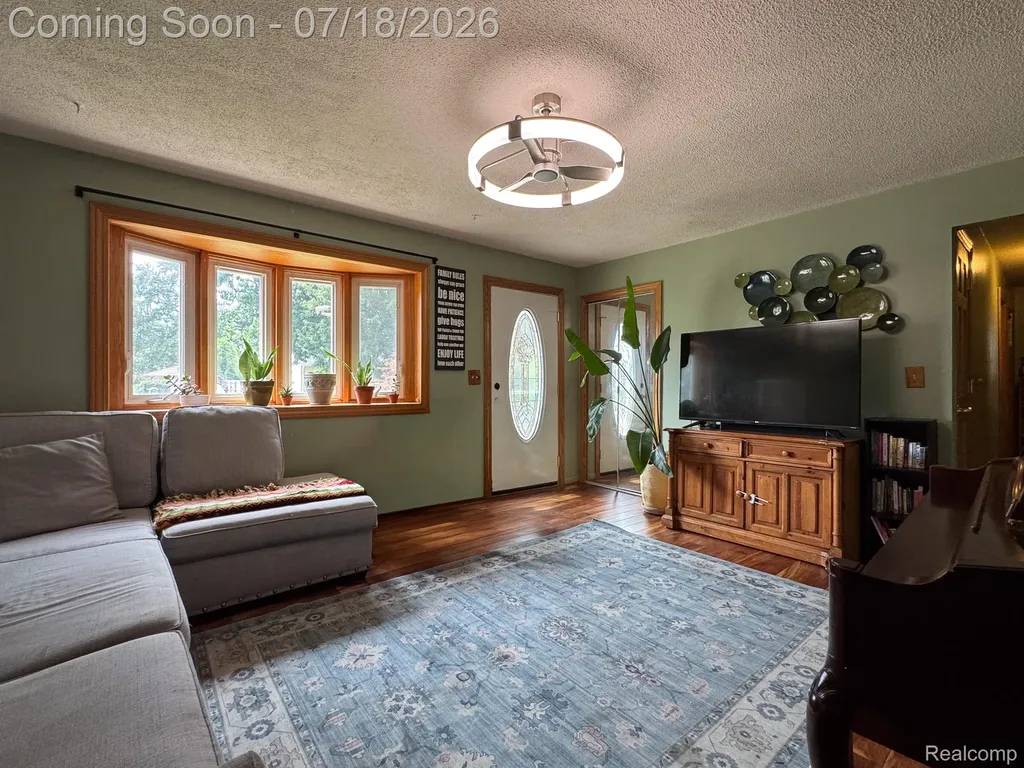 46030 Huling Street Shelby Charter Township MI 48317
