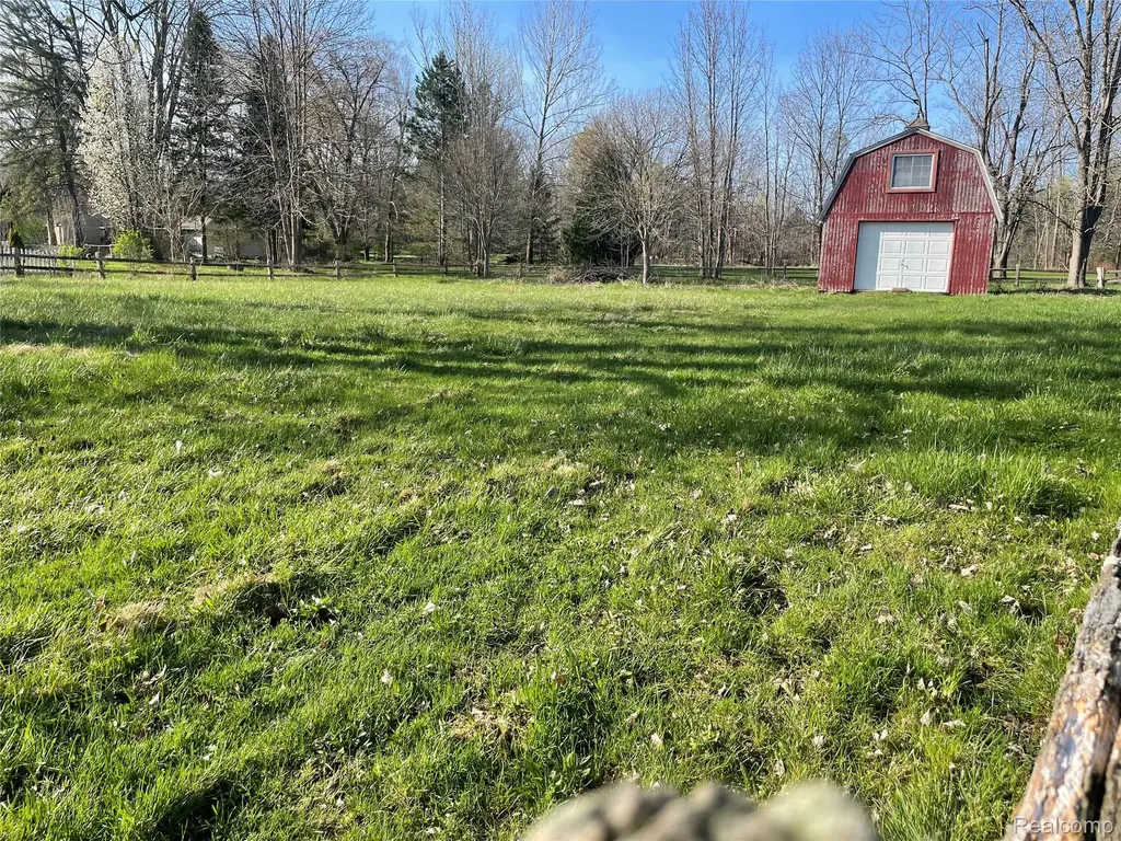 Lot 2 Elmhurst Drive Genoa Township MI 48843