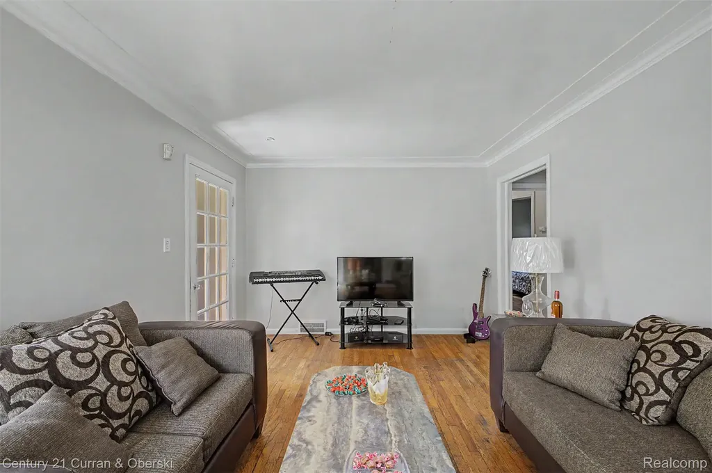 20141 Bramford Street Detroit City MI 48234