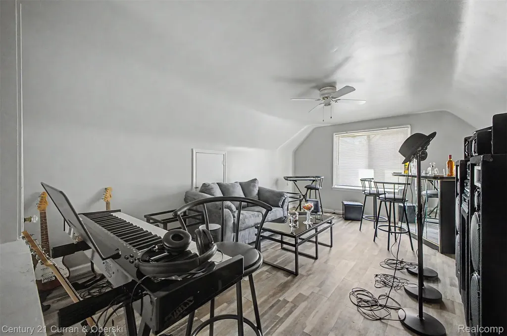 20141 Bramford Street Detroit City MI 48234