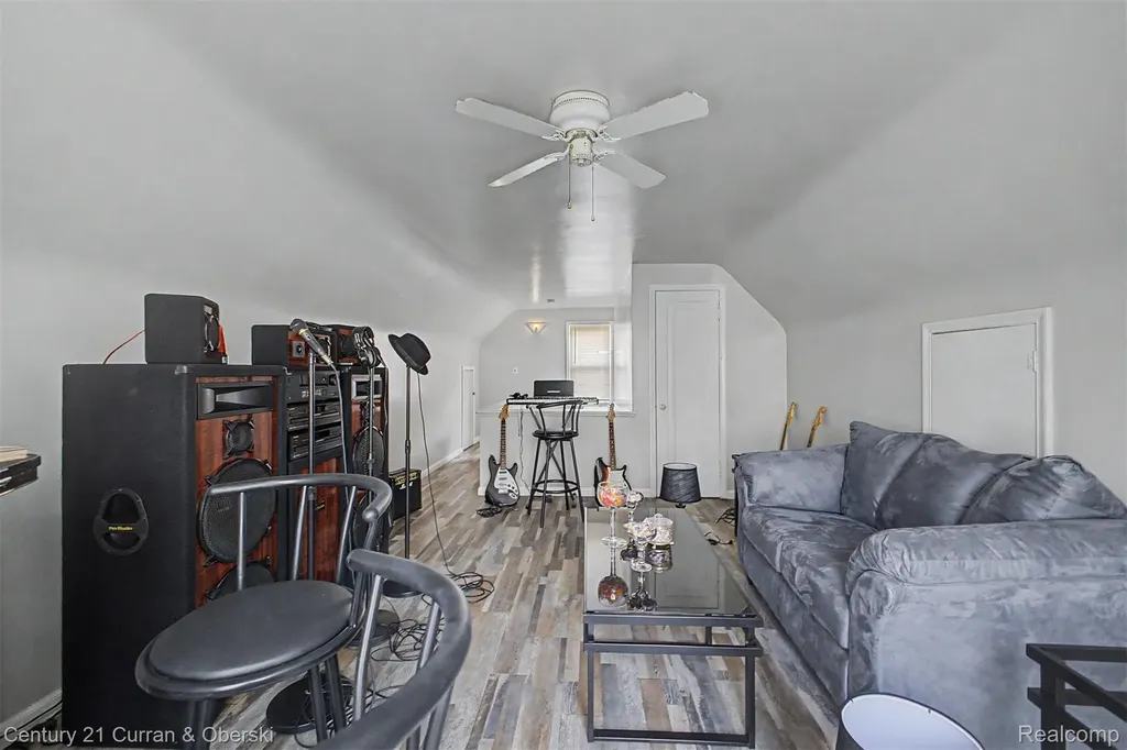 20141 Bramford Street Detroit City MI 48234