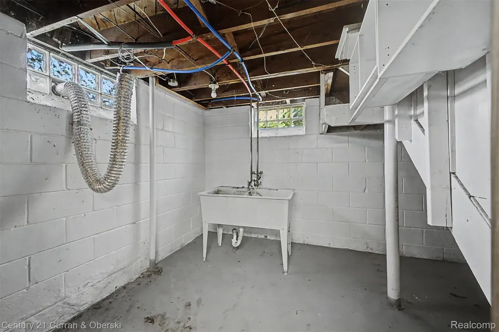 20141 Bramford Street Detroit City MI 48234
