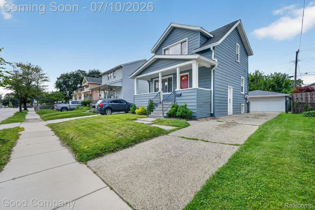 305 E Jarvis Avenue Hazel Park City MI 48030