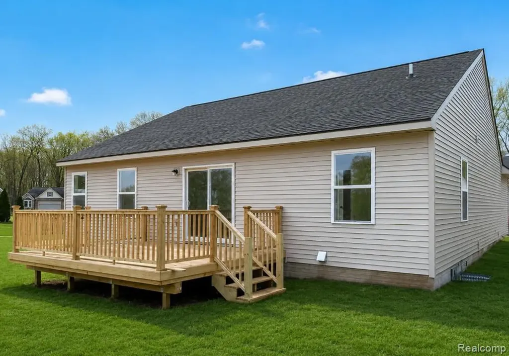 11477 Hidden Oaks Drive Vienna Charter Township MI 48420
