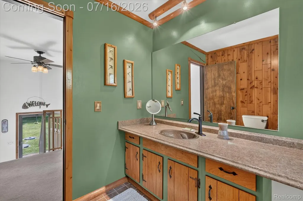 11210 Linden Road Fenton Charter Township MI 48451