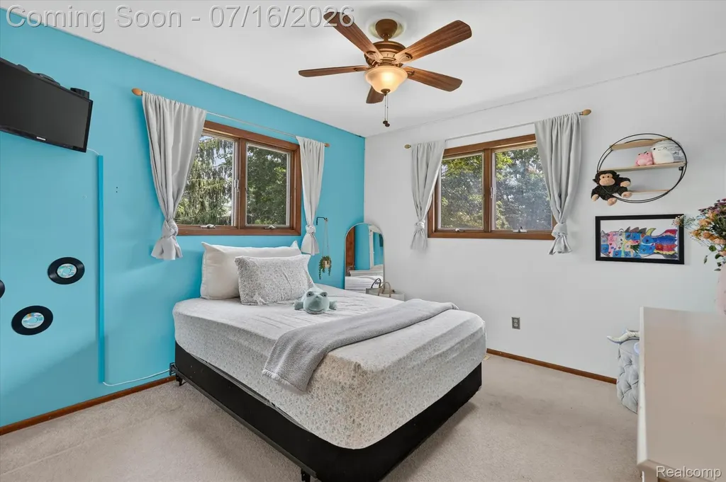 11210 Linden Road Fenton Charter Township MI 48451