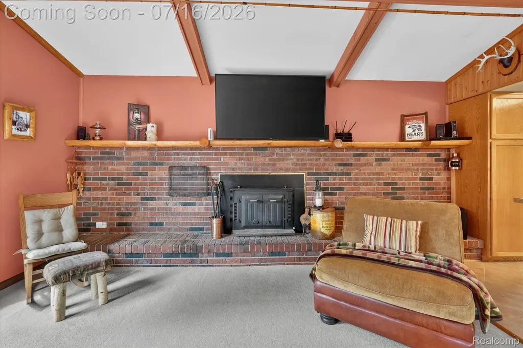 11210 Linden Road Fenton Charter Township MI 48451