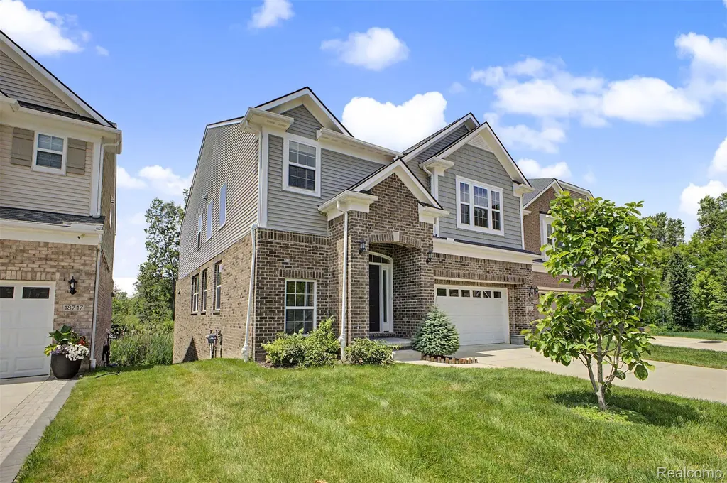 18729 Cumberland Court Northville Township MI 48168