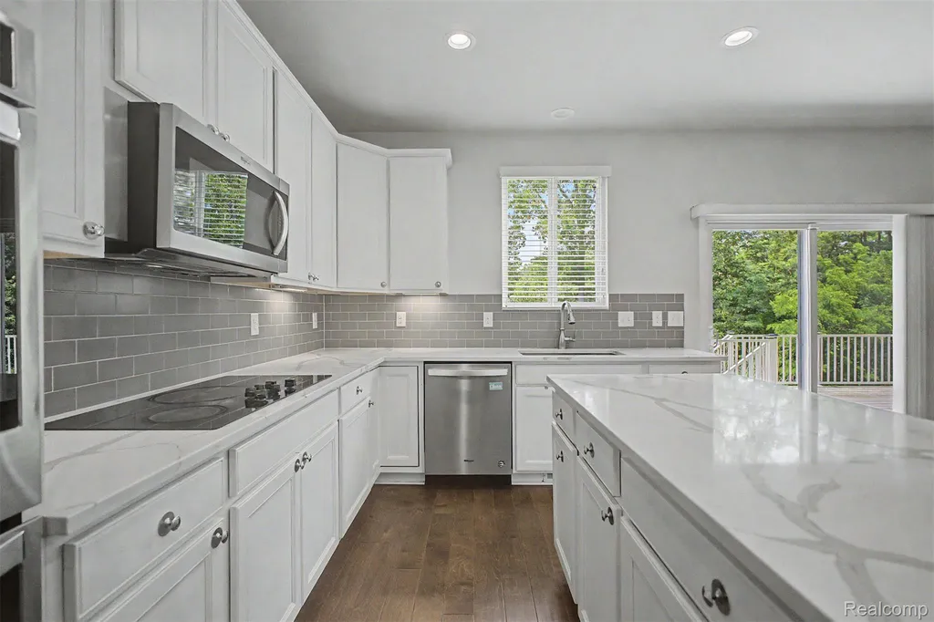 18729 Cumberland Court Northville Township MI 48168