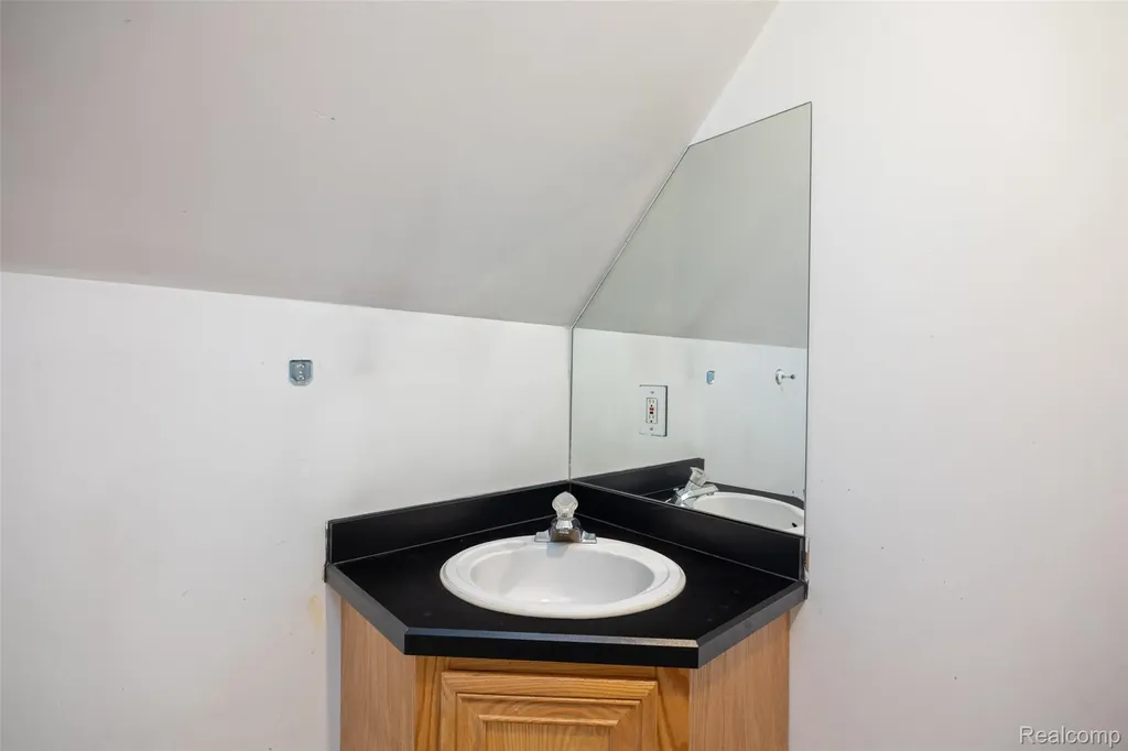 18570 Hollie Drive Macomb Township MI 48044