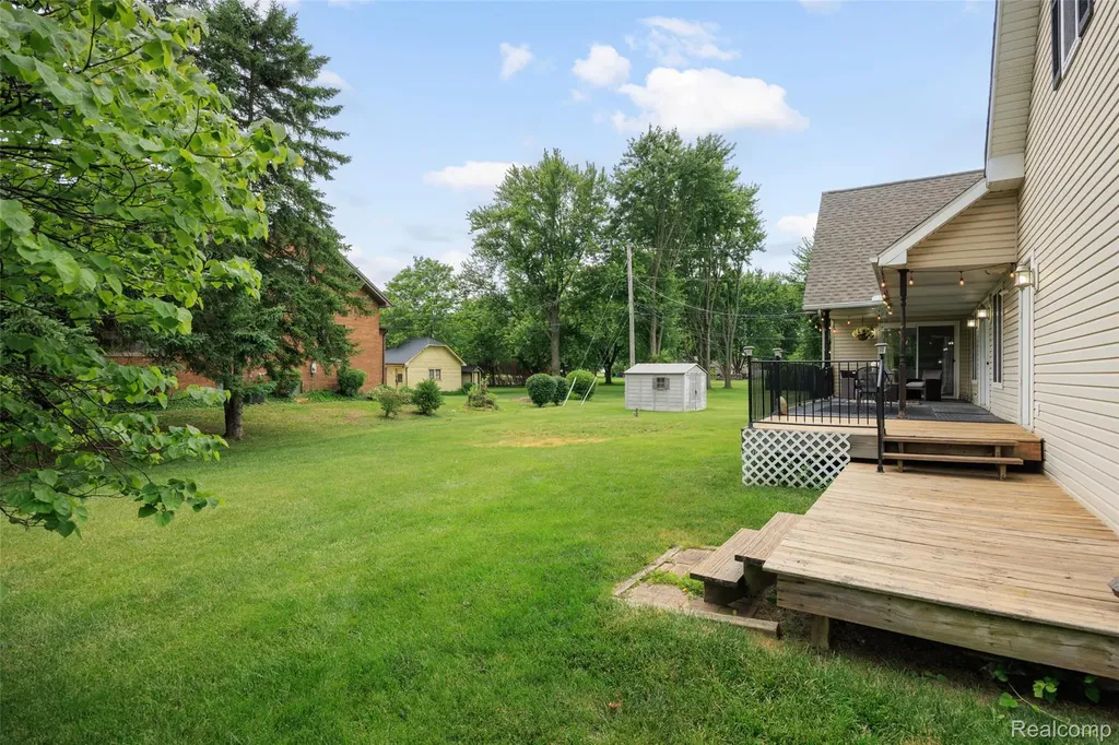 18570 Hollie Drive Macomb Township MI 48044