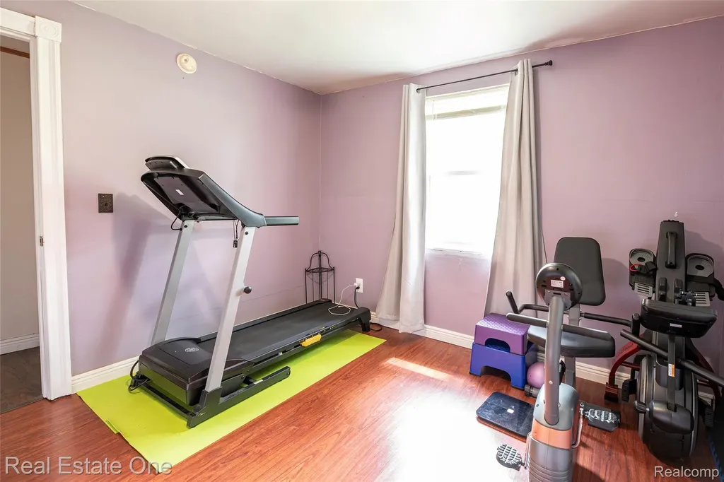 875 S Grey Road Auburn Hills City MI 48326