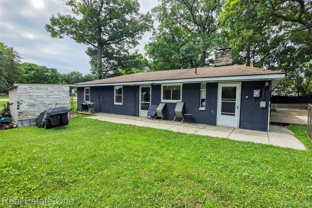 875 S Grey Road Auburn Hills City MI 48326