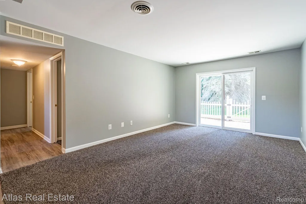 2255 N Milford Road Highland Charter Township MI 48357