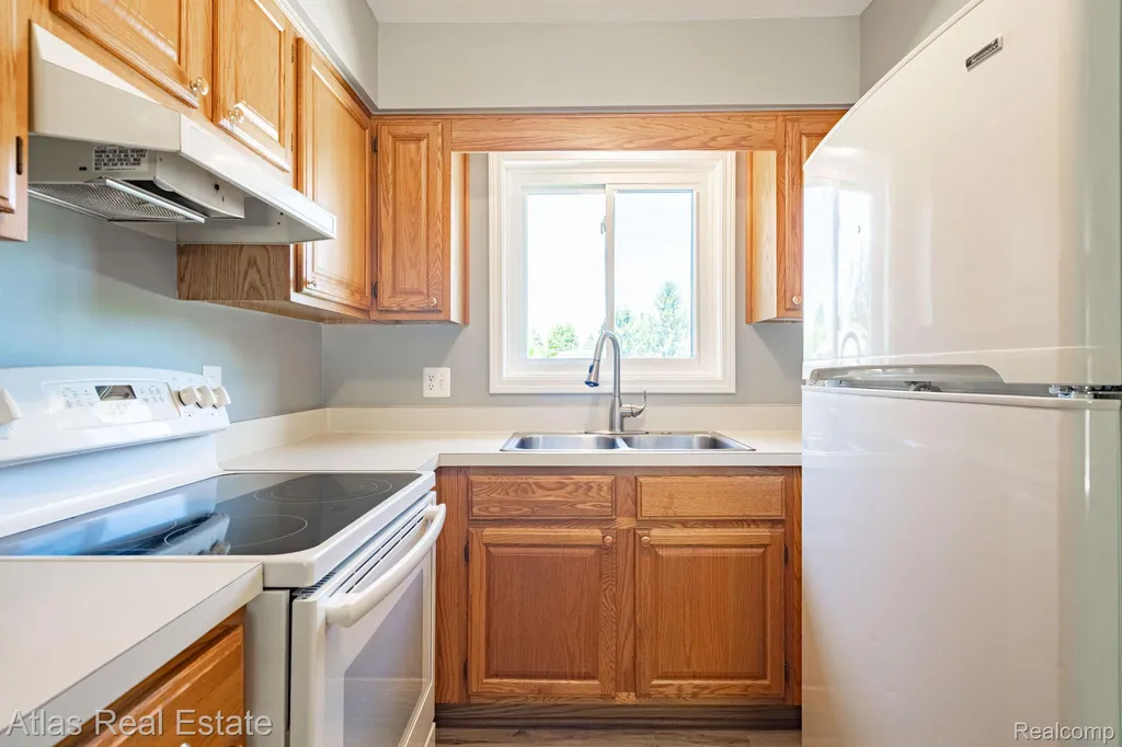 2255 N Milford Road Highland Charter Township MI 48357