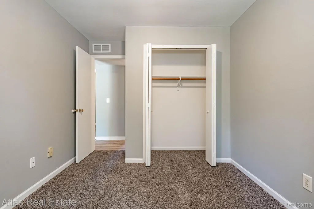 2255 N Milford Road Highland Charter Township MI 48357