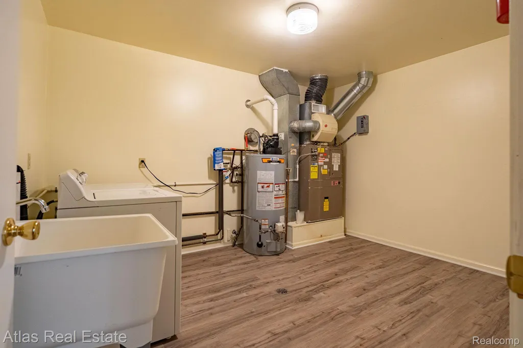 2255 N Milford Road Highland Charter Township MI 48357