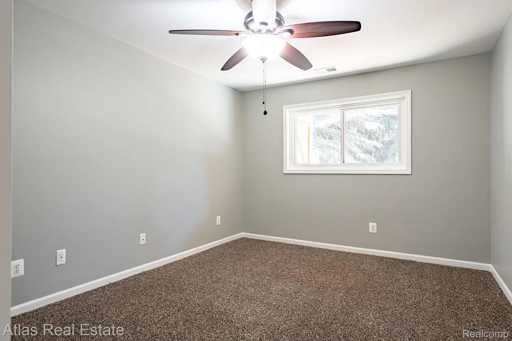 2255 N Milford Road Highland Charter Township MI 48357